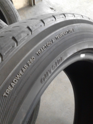 215/55R17 YOKOHAMA  ADVAN dB decibel  ชุด 4 เส้น  TEL.081-427-3941