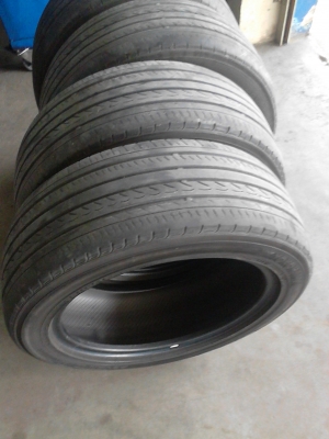 215/55R17 YOKOHAMA  ADVAN dB decibel  ชุด 4 เส้น  TEL.081-427-3941
