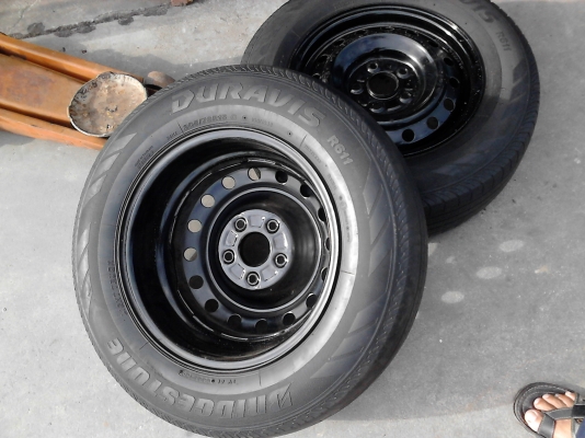 กะทะล้อ 5 รู  ของ TOYOTA รถกระบะ    มี  2  ล้อ    TEL.081-427-3941