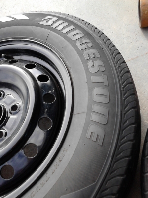 กะทะล้อ 5 รู  ของ TOYOTA รถกระบะ    มี  2  ล้อ    TEL.081-427-3941