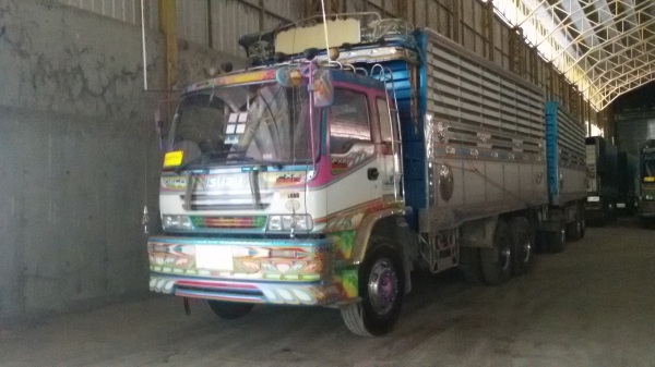 ฝากขายรถอีซุซุเด็กก้า320แม็กโหลดพ่วงดั้มเนียมชุดไหญ่ลูกสามเพลา