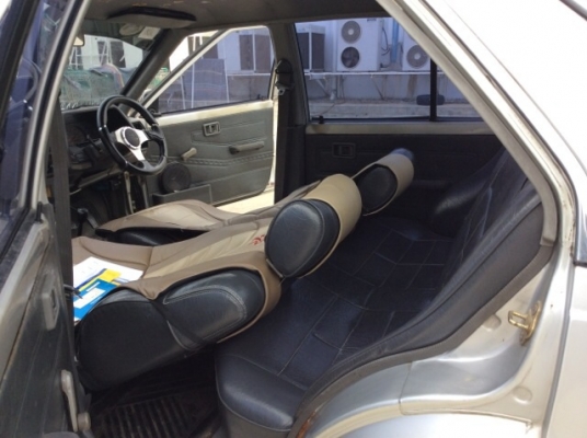 ขายรถนิสสัน ซันนี่ b11 ปี 93 เครื่องเดิม 1.3 เกียร์ธรรมดา ติดแก๊ส LPG ภายในเบาะหนังเดิมๆ สะอาด วิทยุ CD แอร์เย็น ตัวถังบางเดิม มีริ้วรอยการใช้งาน เครื่องแน่นดี เกียร์แน่น ช่วงล่างดีมาก ไม่มีเสียงดัง รถขับดีครับ พร้อมใช้ ยางใหม่ ขายถูกครับ