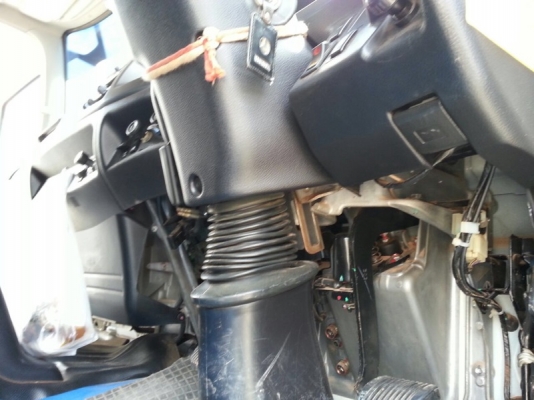 รถฮีโน่ 10 ล้อดั้ม 251 แรงม้า. ปี 53 ( รถวิ่ง 1xx,xxx กม. ) สนใจติดต่อ 081 - 6079515 รถฮีโน่ 10 ล้อดั้ม 251 แรงม้า. ปี 53 ( รถวิ่ง 1xx,xxx กม. ) สนใจติดต่อ 081 - 6079515