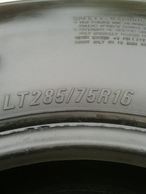 ขายยาง Mud 285/75R16 สวยๆ