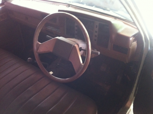 Datsun 720 ช่วงสั้นเดิมๆ ถูกๆ