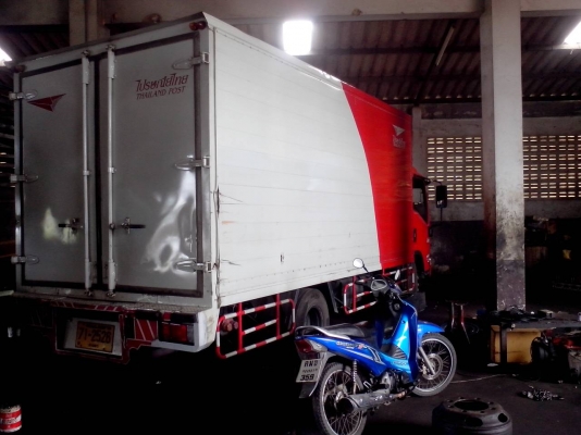 รถ6ล้อไปรษณีย์..150 แรง NPR75K9T รถสวย...ปี*53 ไมล์3แสนกว่า ห้างแท้เดิมๆ