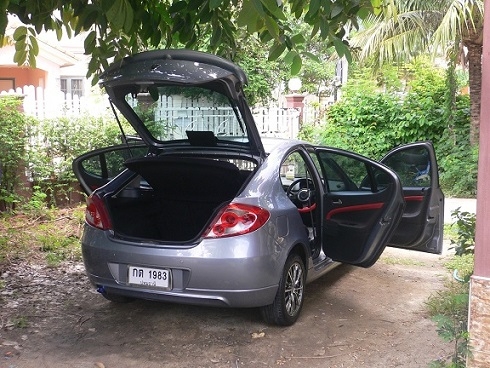 ขายรถ PROTON GEN-2 1.6 HIGH LINE ปี2556 เดือน พฤษภาคม  เกียร์ออโต้ AIRBAG2 ABS