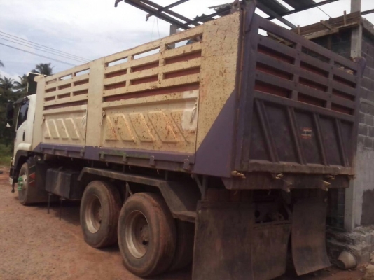 รถอีซูซุ 10 ล้อดั้ม FVZ 300 แรงม้า. ปี 52 ( รถวิ่ง 2xx,xxx กม. ) สนใจติดตื่อ 081 - 6079515 รถอีซูซุ 10 ล้อดั้ม FVZ 300 แรงม้า. ปี 52 ( รถวิ่ง 2xx,xxx กม. ) สนใจติดตื่อ 081 - 6079515