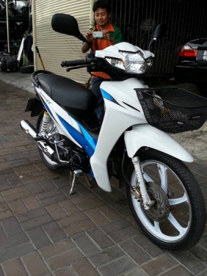 Wave-110i (ล้อแม็กซ์) หัวฉีดประหยัดน้ำมัน พร้อมเล่ม ราคาถูกๆ