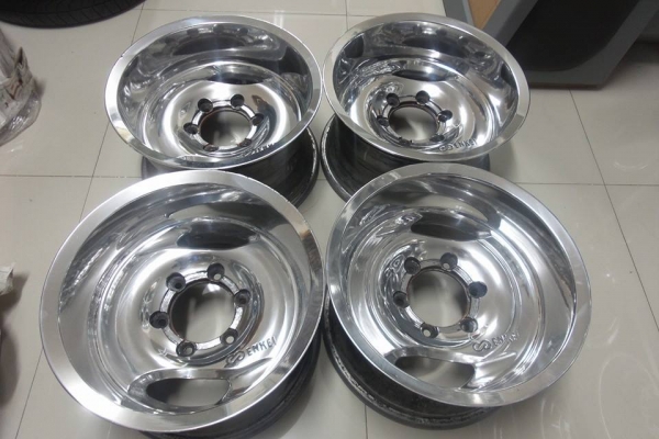 Enkei 15x8.5 ET-20 เงาเว่อร์ๆ ไร้ซ่อม  4วง 8900บาท