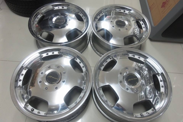 Precious  17x7 ET25 6รู139.7 4วง11500บาท ไม่ใช่หน้ากระจกแต่เงามากๆ ไม่มีรอยเบียด ไม่คด ไม่เคยซ่อม 081-7570077 &mdash;