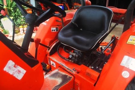 ขายรถไถ Kubota L 3408 (4WD) พร้อมดันหน้าคานบนและผานหลัง สีเดิม ขายรถไถ Kubota L 3408 (4WD) พร้อมดันหน้าคานบนและผานหลัง สีเดิม