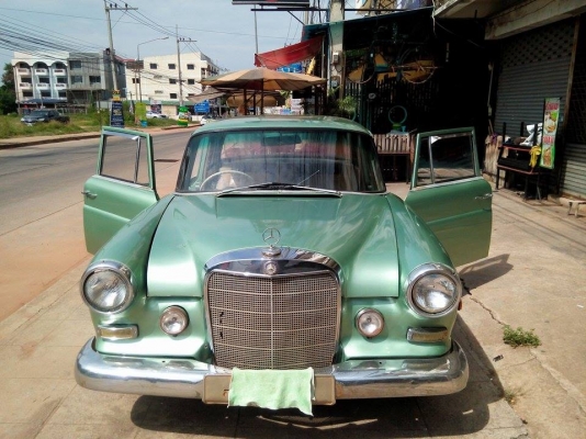 Benz 190D หางปลา สภาพพร้อมใช้ ขับได้ยาวๆ รายละเอียดด้านใน 140,000