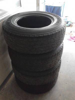 235/70R15 BRIDGESTONE DUELER A/T  ชุด 4 เส้น  โทร.081-427-3941