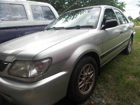 ขาย TOYOTA SOLUNA ไฟท้ายหยดน้ำ ปี 2002