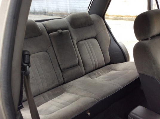 ขายรถนิสสัน เซ็นทร้า B13 ปี 93 เครื่อง 1.6 เกียร์ธรรมาดา พวงมาลัยเพาเวอร์ กระจกไฟฟ้า ปรับข้างไฟฟ้า เซ็นทรัลล็อค ภายในเบาะเดิมๆ วิทยุCD ตัวถังเดิมๆ สีเต็มเงา เครื่องดี เกียร์ดี รถขับได้เลยครับ รถบ้าน ทะเบียนเดิม ภาษี ปี 57 ขายถูกครับ