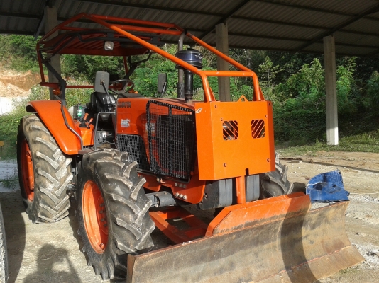 ขายด่วน รถไถ คูโบต้า รุ่น M105s สนใจติต่อ 081-7976510