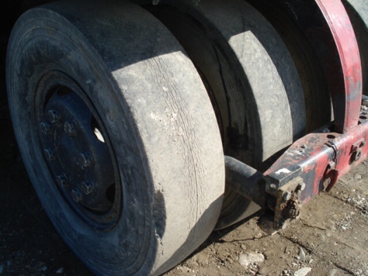 รถบดล้อยางญี่ปุ่น SAKAI 7409 1979y 3,371h ล้อยาง9ล้อ ยางสภาพดี สต๊อคญี่ปุ่น ผู้ซื้อต้องนำเข้าเอง โอนเงินทั้งหมด