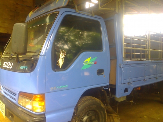 หกล้อ อีซูซุ NPR130แรง ทะเบียนพร้อมโอน