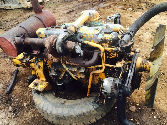 ขายด่วนเครื่อง 6D31และปั้ม K3V