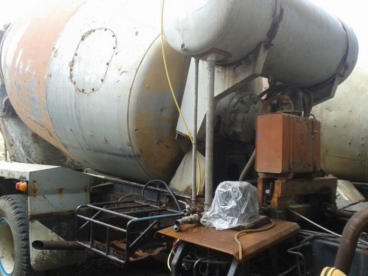 ขายรถโม่ปูน นิสสันUD250 เครื่องดี  7 คิว