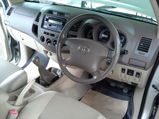 TOYOTA VIGO CAB 3.0 G ปี 08