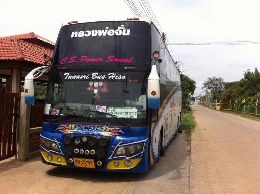 ขายบัส 6 ล้อ Hino ขายบัส 6 ล้อ Hino