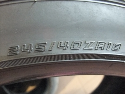 ยาง Dunlop 245/40/18 ปี 11