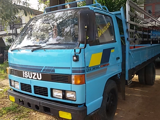 ขาย 6 ล้อISUZU NKR เกียร์สั้น(ลูกค้ามุกดาหารมาจองเรียบร้อยแล้ว) รถห้างแท้ๆ*(ดาวน์ 118000ออกรถได้เลย ดูรายละเอียดด้านใน)*เครื่องแน่นปึ๊กๆ(ฟิตใหม่) แห้งแรงดีสุดๆ แซสซีเยี่ยมๆ รถสวยจัด ขับขี่ง่ายเหมือนรถกระบะ  พร้อมโอนทั่วไทยพร้อมลุยงานสุดๆ.