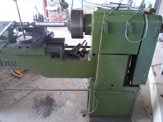 แท่นกลึง 6 ฟุต เชนเย่ 3 เพลา เกียร์บล็อก พร้อมใช้งาน ด่วน !!!!  85,000