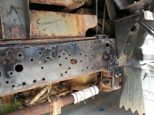 รถบรรทุก6ล้อดั้ม ยี่ห้อ TOYOTA รุ่น DYNA300