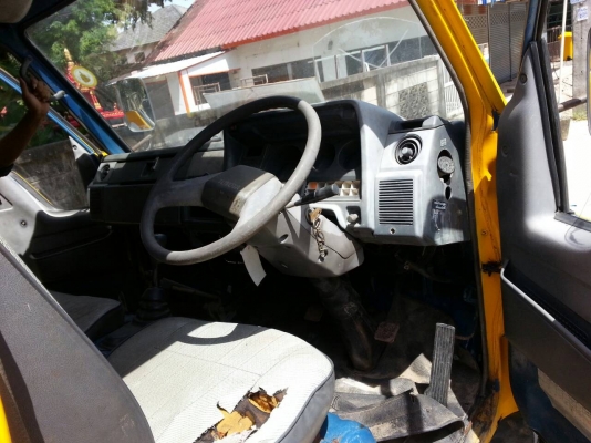 รถบรรทุก6ล้อดั้ม ยี่ห้อ TOYOTA รุ่น DYNA300