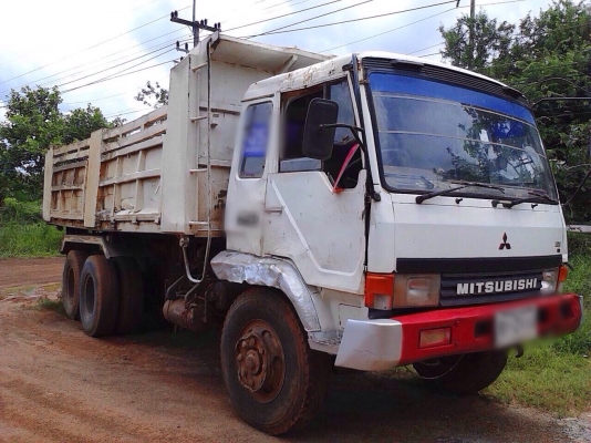 ขายรถบรรทุกสิบล้อดัมพ์ MITSUBISHI TD ซีเรียล 1,9xx เครื่อง 6d16-195 แรง 10 เกียร์ 2 เพลา กระบะดัพม์