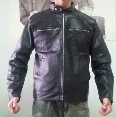 !!ขายเสื้อหนังคอจีนแขนซิบมีสีดำ/น้ำตาล ชายหญิงของใหมครับ