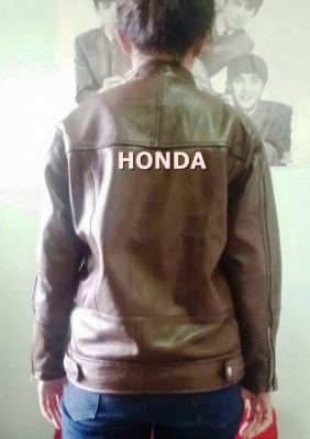 !!ขายเสื้อหนังคอจีนแขนซิบมีสีดำ/น้ำตาล ชายหญิงของใหมครับ