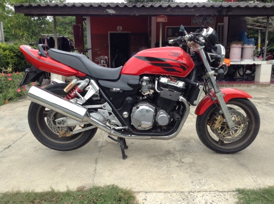 ธารนนทบุรี//ขาย honda cb1300 ปี99-00 สวยๆ ราคา 125,000 บาทอินวอยท์+ สรรพสารมิตร ธารนนทบุรี//ขาย honda cb1300 ปี99-00 สวยๆ ราคา 125,000 บาทอินวอยท์+ สรรพสารมิตร