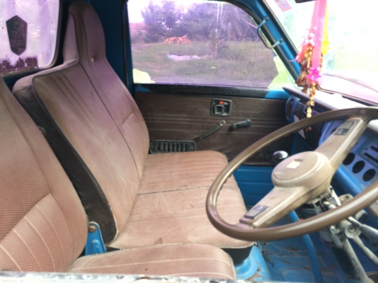 ISUZU ElF 100 แรง