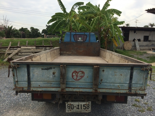 ISUZU ElF 100 แรง