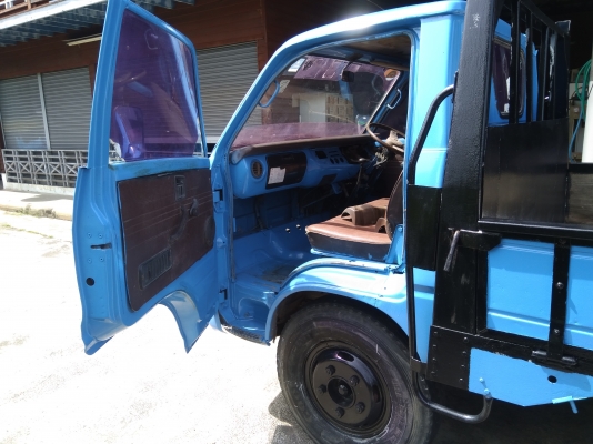 ISUZU ElF 100 แรง