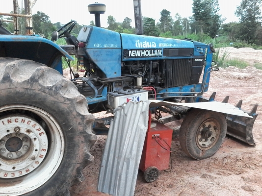 ขาย รถไถ New Holland 6640