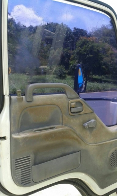 รถ6ล้อ กระบะคาโก้ ยี่ห้อ ISUZU NKR ปี49