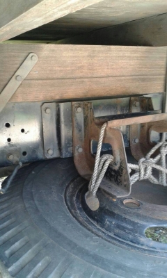 รถ6ล้อ กระบะคาโก้ ยี่ห้อ ISUZU NKR ปี49