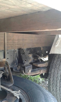 รถ6ล้อ กระบะคาโก้ ยี่ห้อ ISUZU NKR ปี49