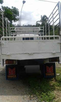 รถ6ล้อ กระบะคาโก้ ยี่ห้อ ISUZU NKR ปี49