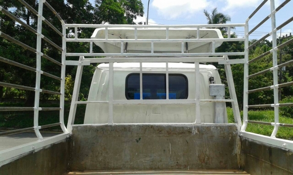 รถ6ล้อ กระบะคาโก้ ยี่ห้อ ISUZU NKR ปี49