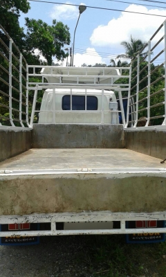 รถ6ล้อ กระบะคาโก้ ยี่ห้อ ISUZU NKR ปี49