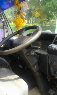 รถ6ล้อ กระบะคาโก้ ยี่ห้อ ISUZU NKR ปี49