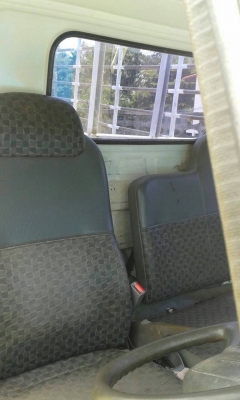 รถ6ล้อ กระบะคาโก้ ยี่ห้อ ISUZU NKR ปี49