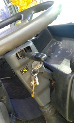 รถ6ล้อ กระบะคาโก้ ยี่ห้อ ISUZU NKR ปี49