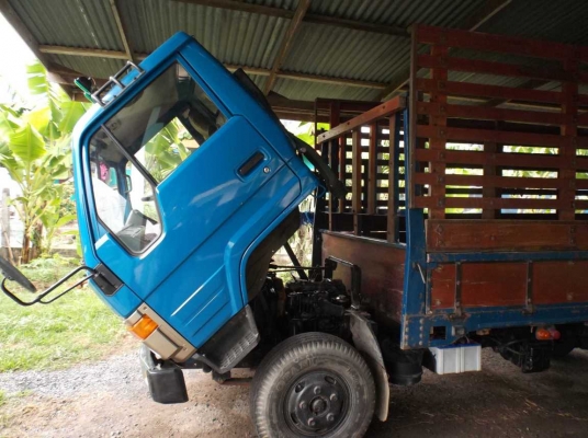 ขายรถบรรทุก 6 ล้อ Toyota 100 แรงรุ่น BU85